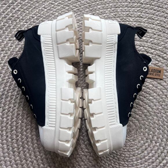 Palladium REVOLT LOW TX Sz Womens 8.5 - Picture 4 of 8